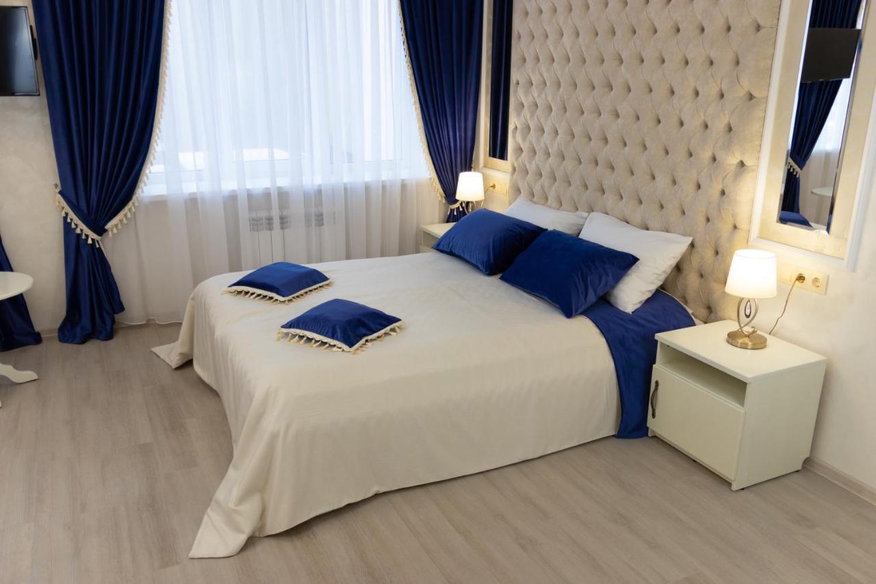 Smart Business Hotel Pinsk Exterior foto
