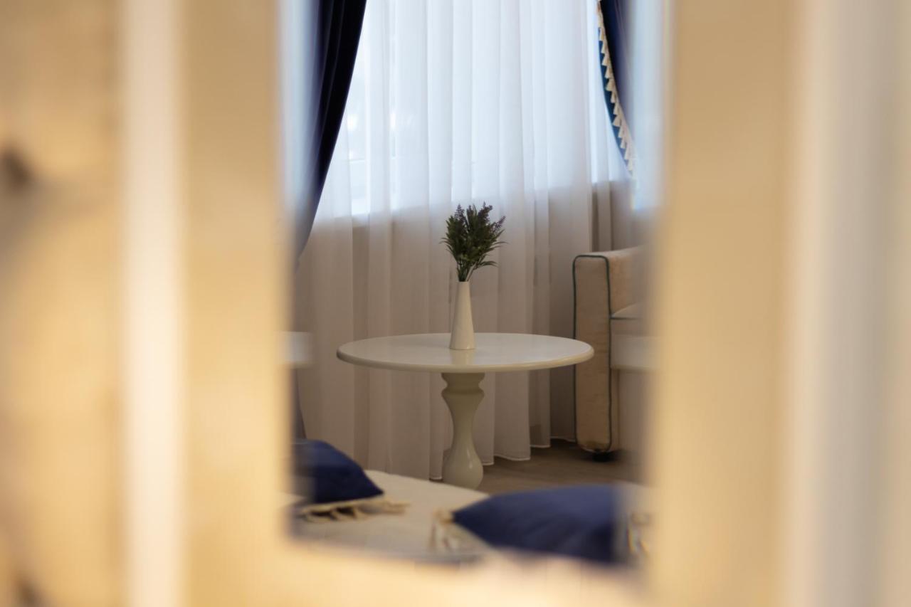 Smart Business Hotel Pinsk Exterior foto